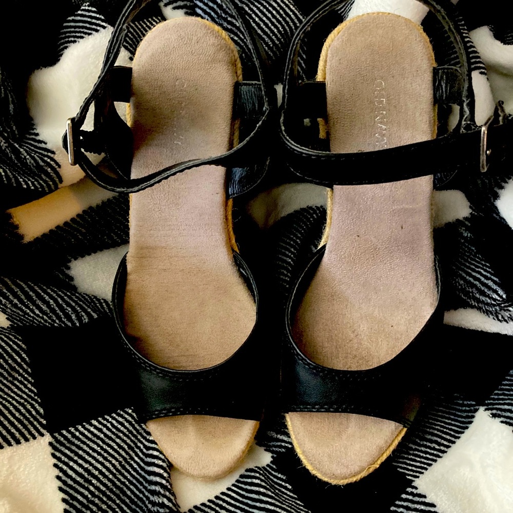 Black and White Wedge Sandals Size 6